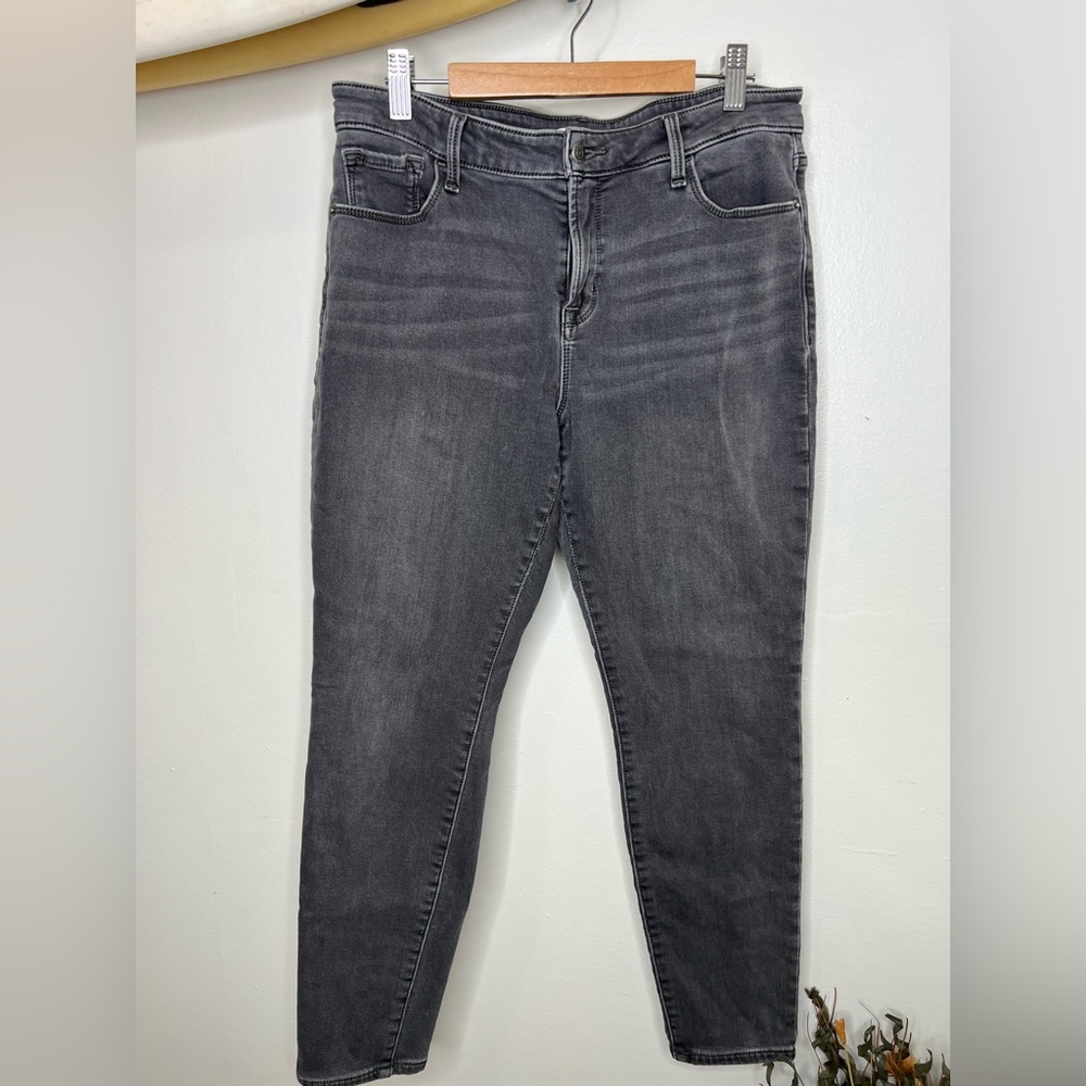 Old Navy Rockstar Super Skinny Jeans